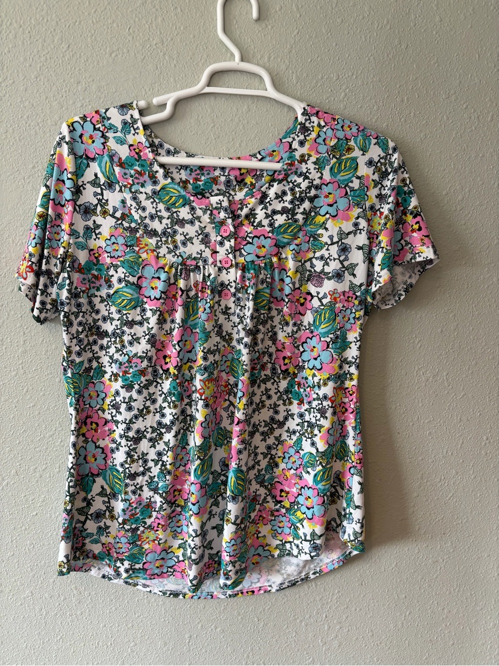 Floral Scoop Neck Short Sleeve Top - White with Pink & Teal Flowers